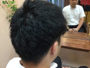 【メンズ悩める硬いクセ毛】剛毛でも爽やかお洒落なツーブロック|京都 亀岡の美容室 | 京都府亀岡市の美容室 幸いブレインズの公式サイトです